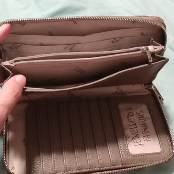 Wallet - Picture 3 of 3